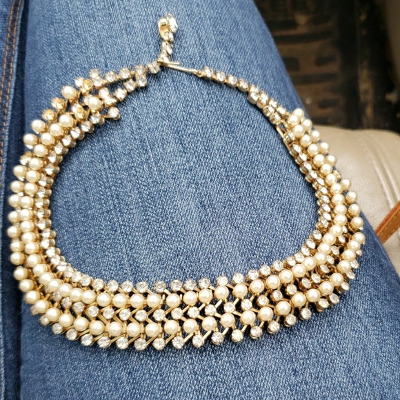 hattie Carnegie Jewelry - Vintage Hattie Carnegie choker necklace